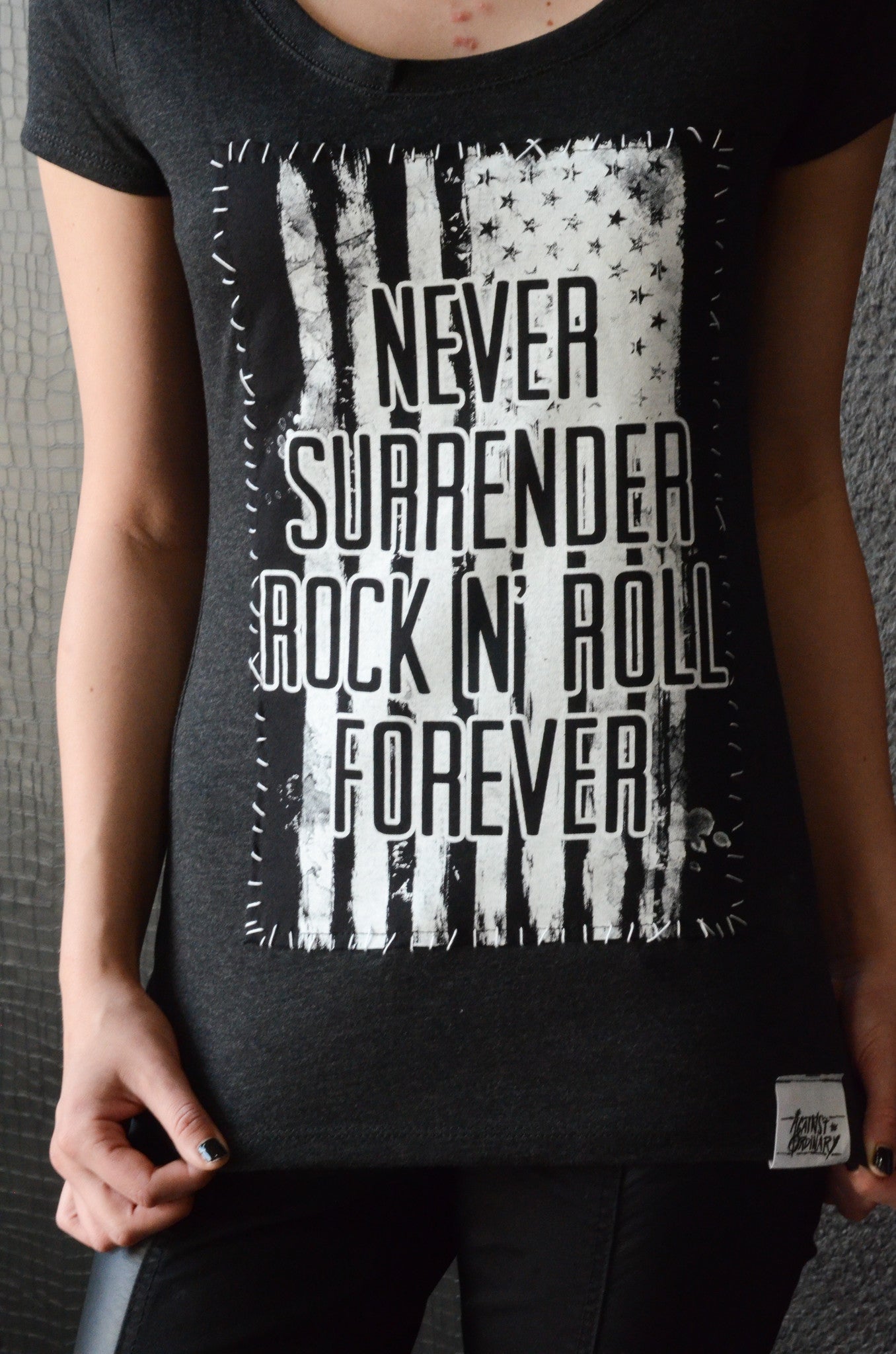 "Never Surrender Flag" Women's Tee
