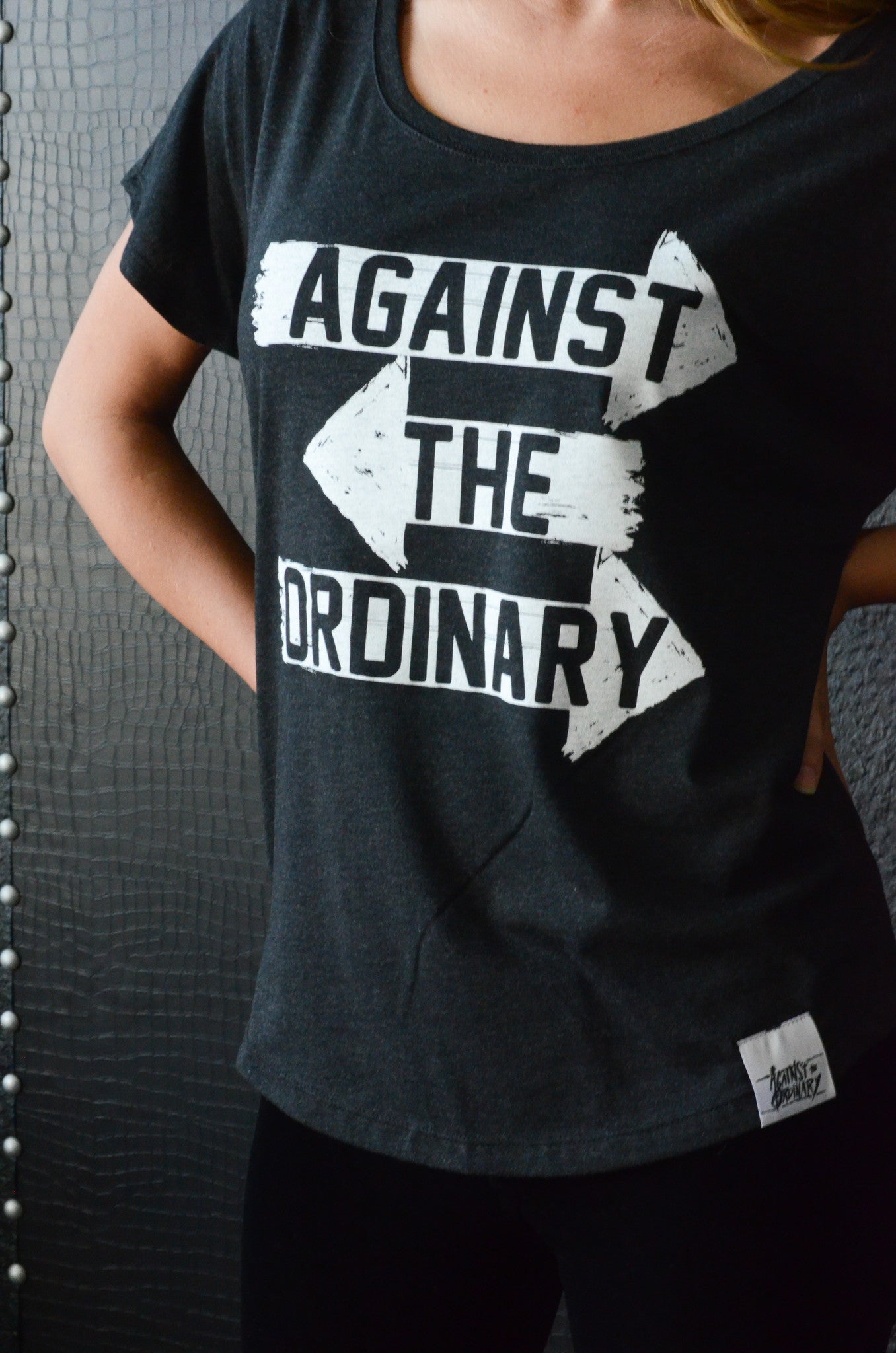 AGAINST THE ORDINARY Women's Short Sleeved Scoop Neck Tee with ARROW Graphic